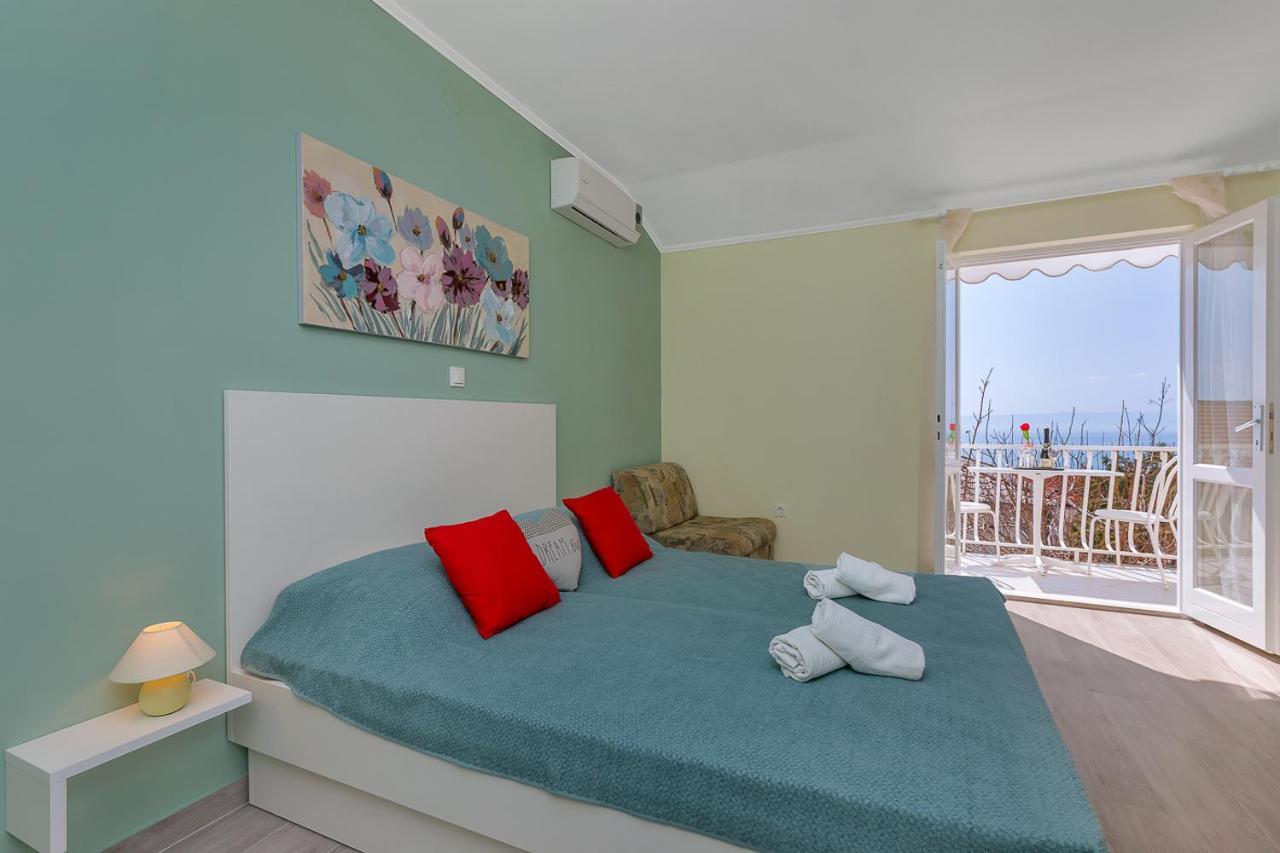 Apartman Nika & Karlo *